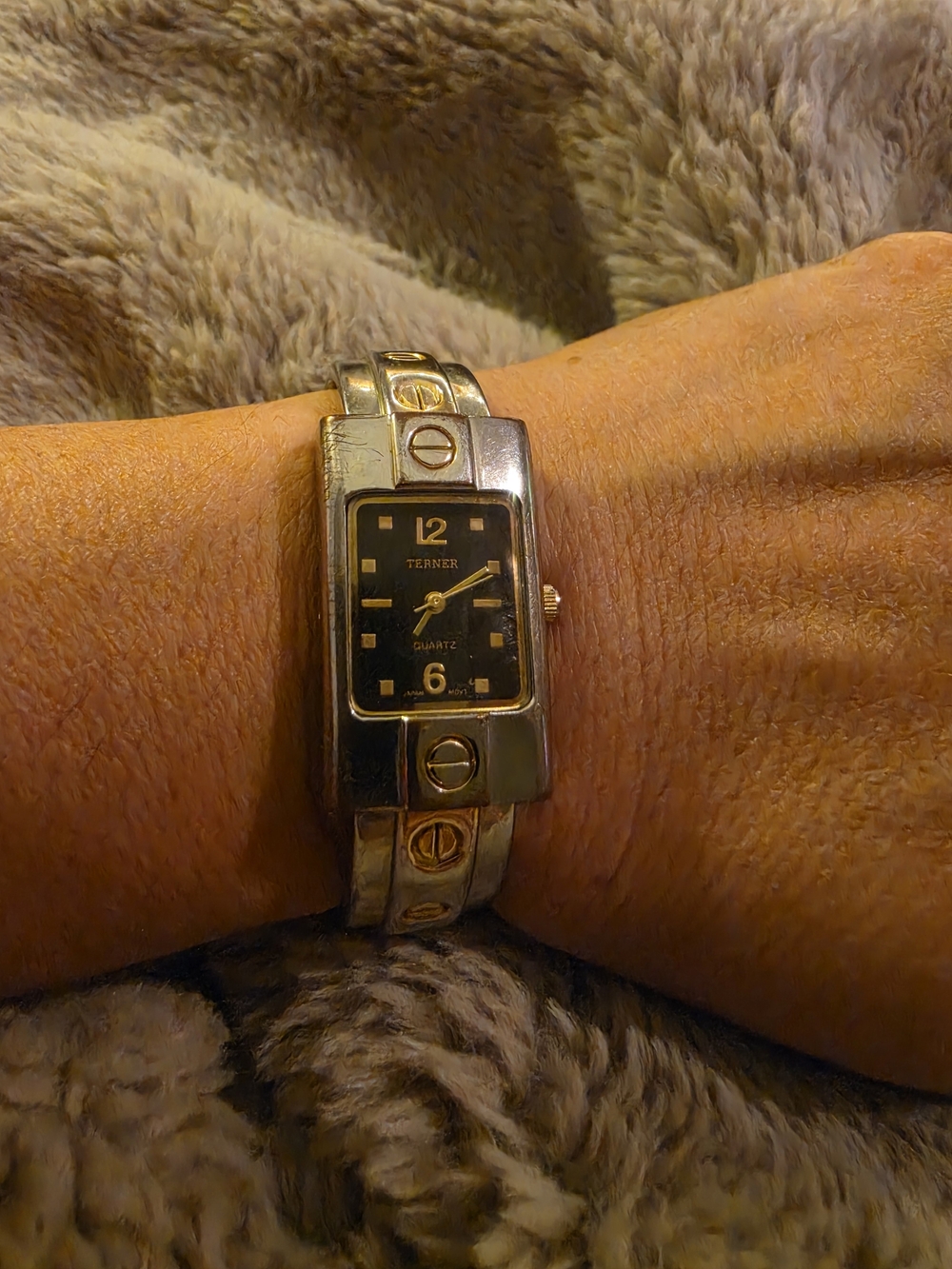 Workig Terner Vintage Women's Quartz Dress Bangle Cuff Watch